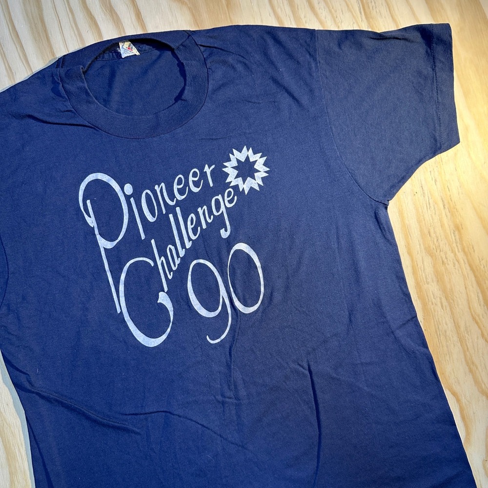 Vintage 90s Screen Stars Pioneer Challenge 90 Navy Blue Graphic T-Shirt Large